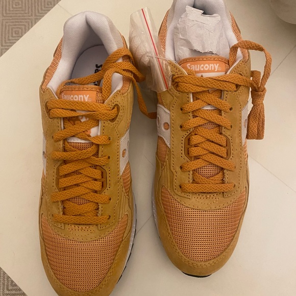 Saucony NEW IN BOX- Mens 9. Shadow 5000 Running Shoes MEN’S SIZE 9. /WNM- 10 1/2 - Picture 7 of 9